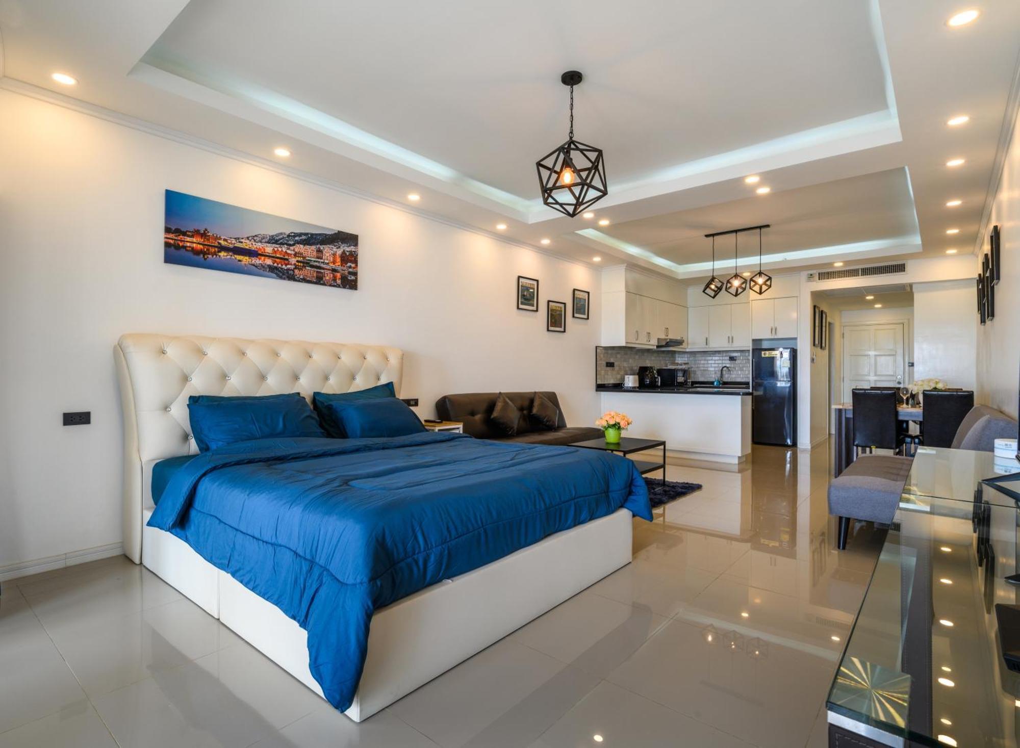 Jomtien Beachfront Stylish Studio , Stunning Seaview , Big Pool ภายนอก รูปภาพ