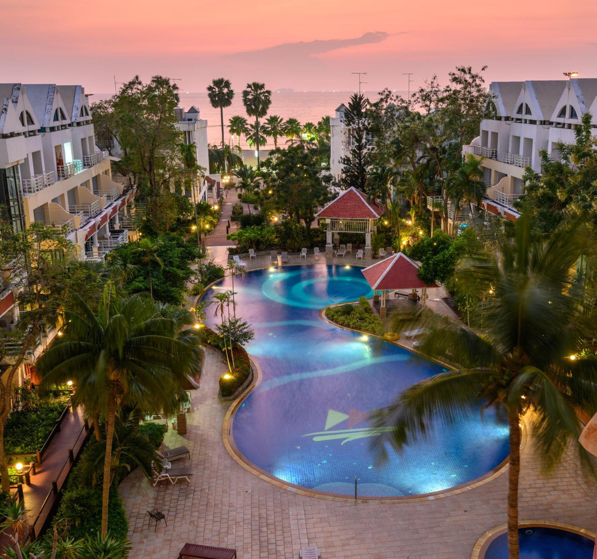 Jomtien Beachfront Stylish Studio , Stunning Seaview , Big Pool ภายนอก รูปภาพ